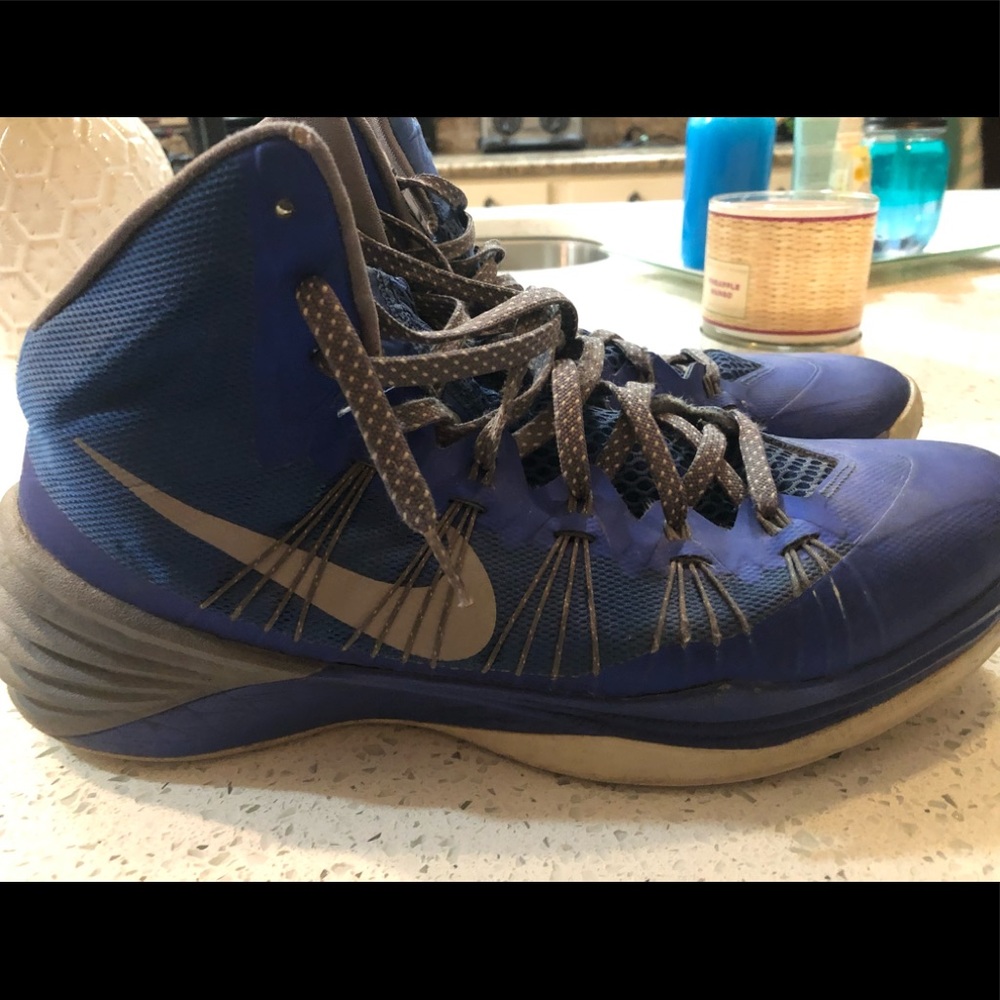 NIKE MENS SIZE 11 Hyperdunk💙